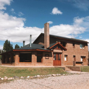 Отель Hosteria Miyazato Inn  Эль Калафате